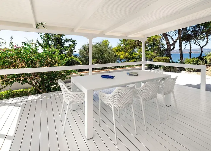 Olyan Seaside Villa